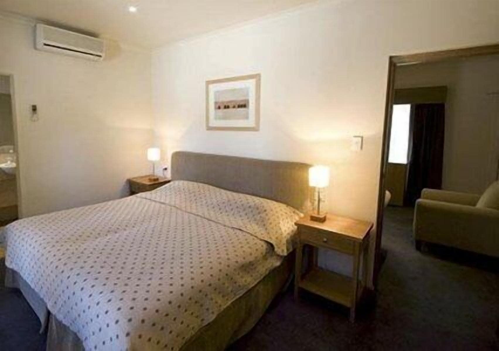 Comfort Inn & Suites Sombrero Аделаида Экстерьер фото